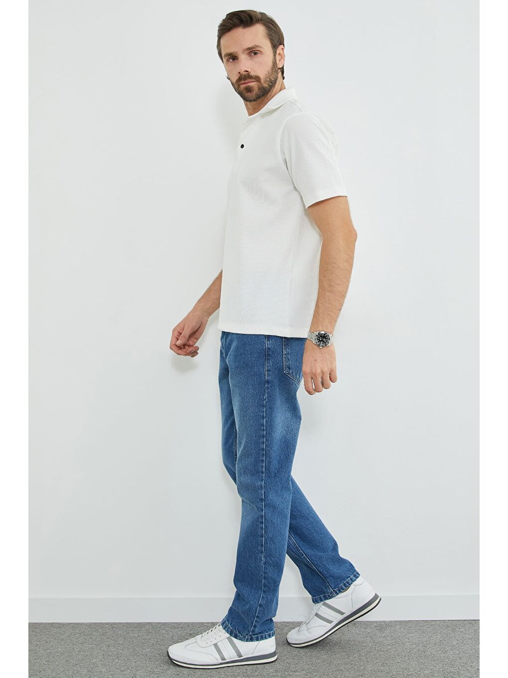 Beyaz Fitilli Tek Çıtçıtlı Polo Yaka Tişört-3