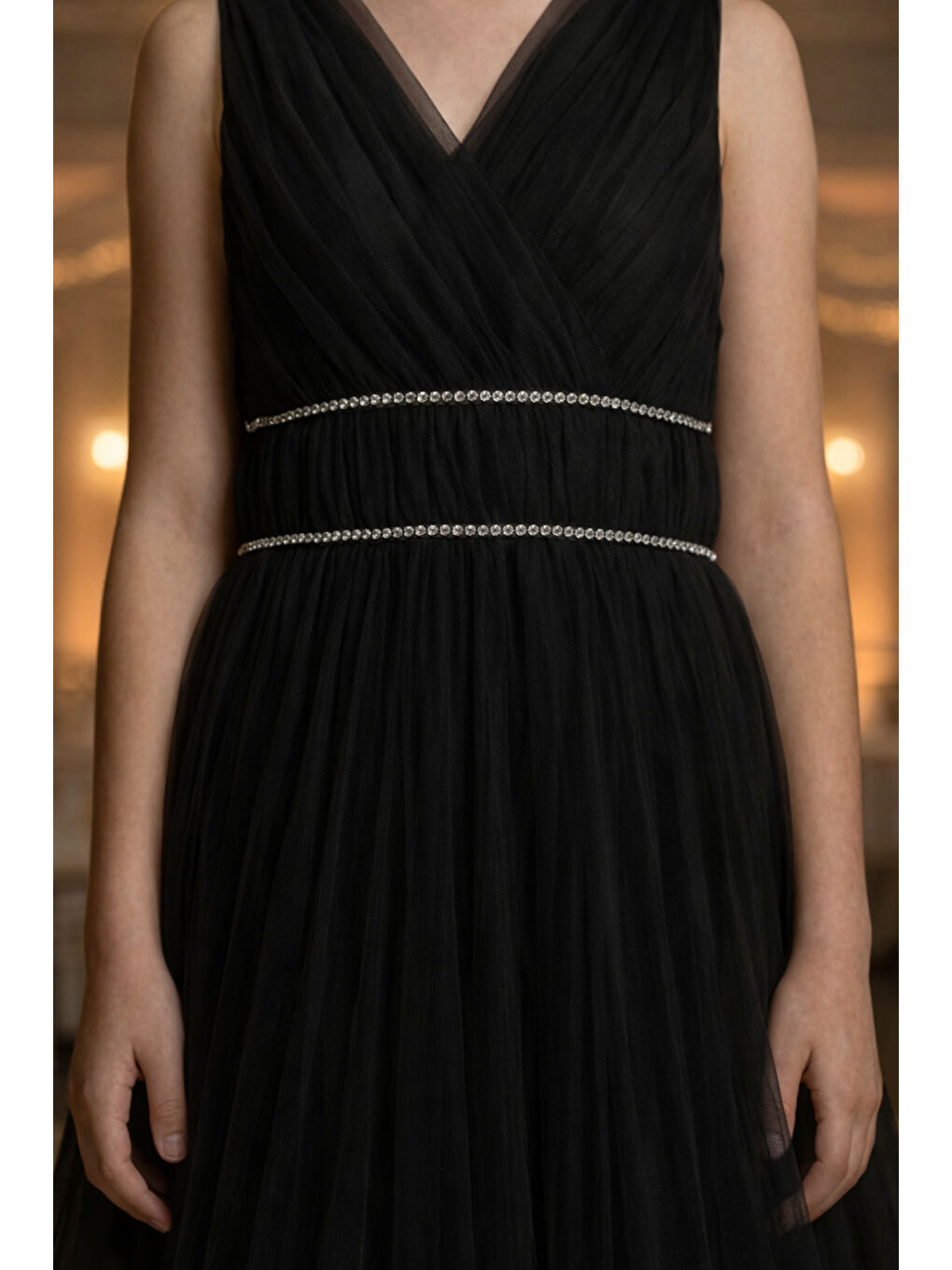 Siyah Kız Çocuk V Yaka Beli Taş İşleme Detaylı Tüllü Uzun Abiye  ABY2027-5