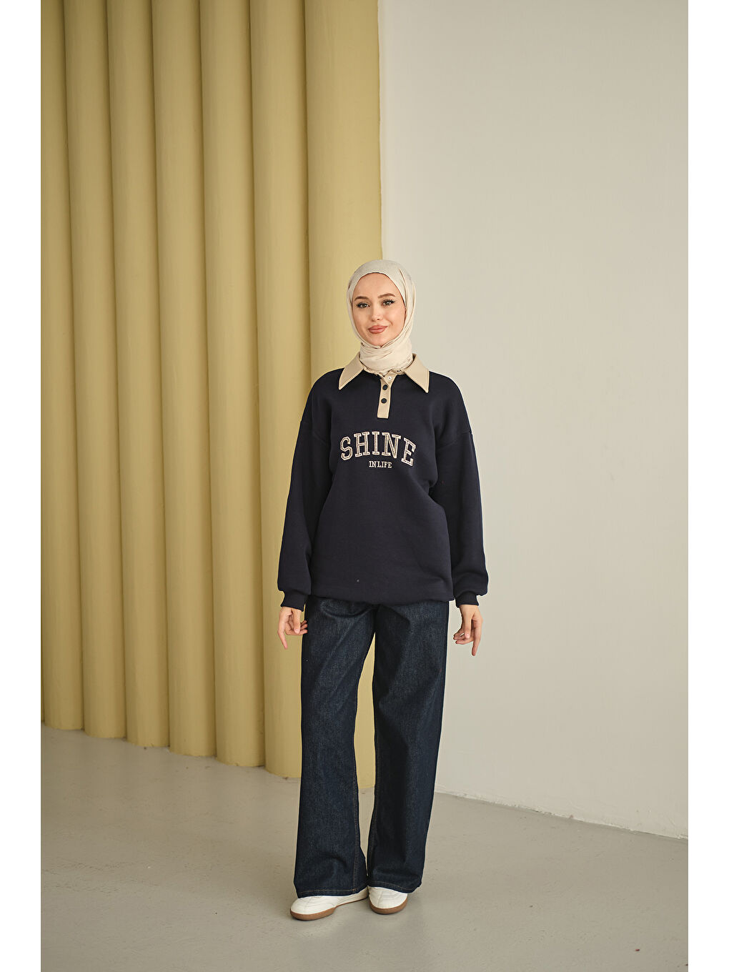 Kadın Deri Yaka Nakışlı Sweat Lacivert-1