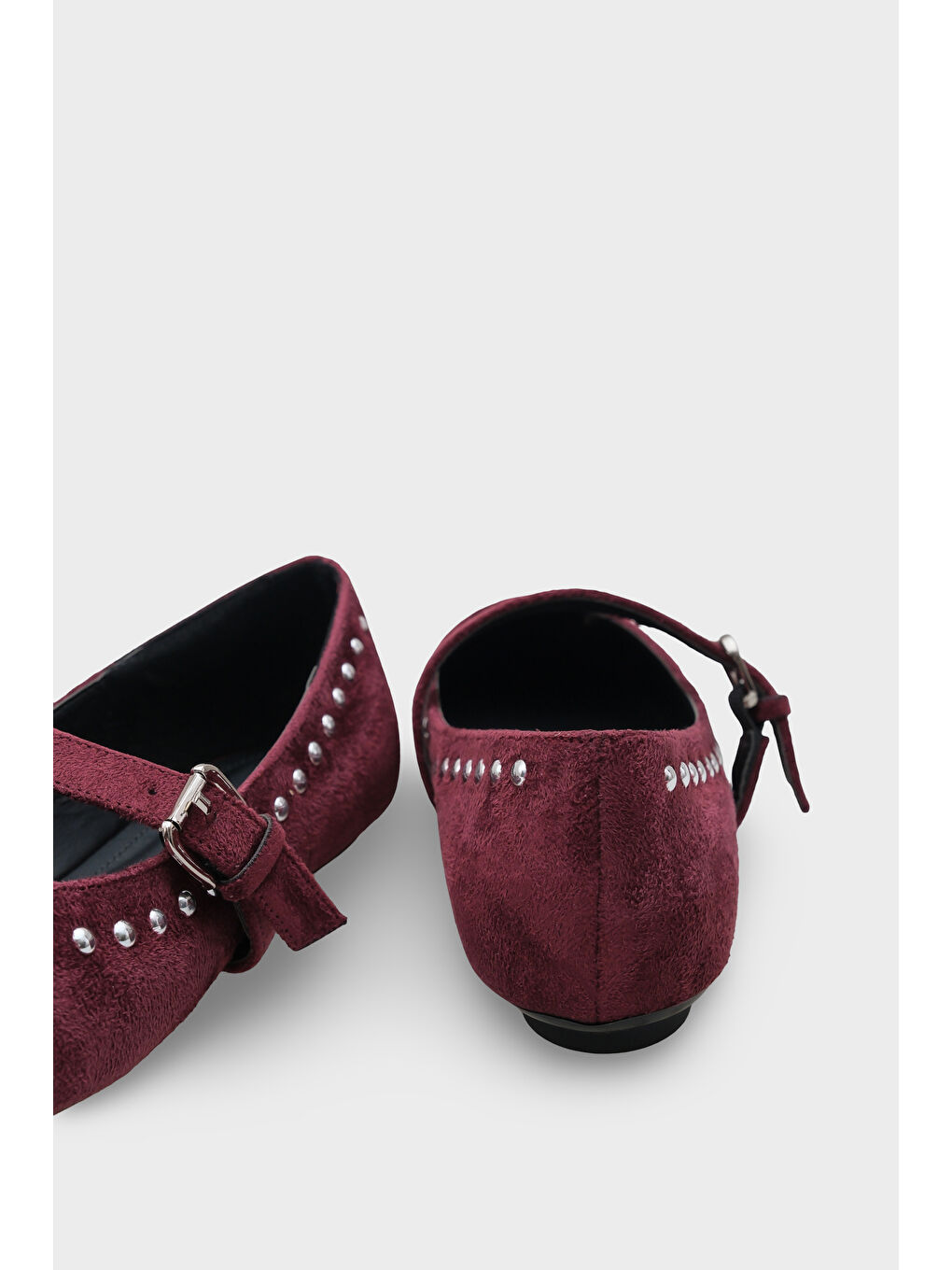 Bordo Penelop Yuvarlak Burunlu Metal Aksesuarlı Tokalı Suni Süet Kadın Babet-4