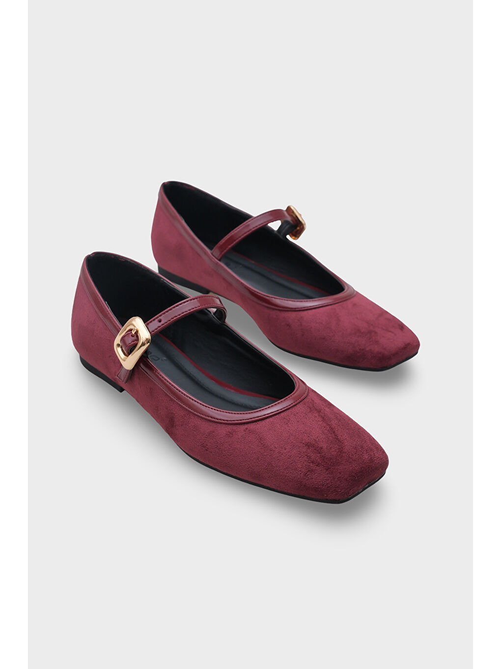 Bordo Sibelle Küt Burunlu Tokalı Bantlı Suni Süet Kadın Babet-1