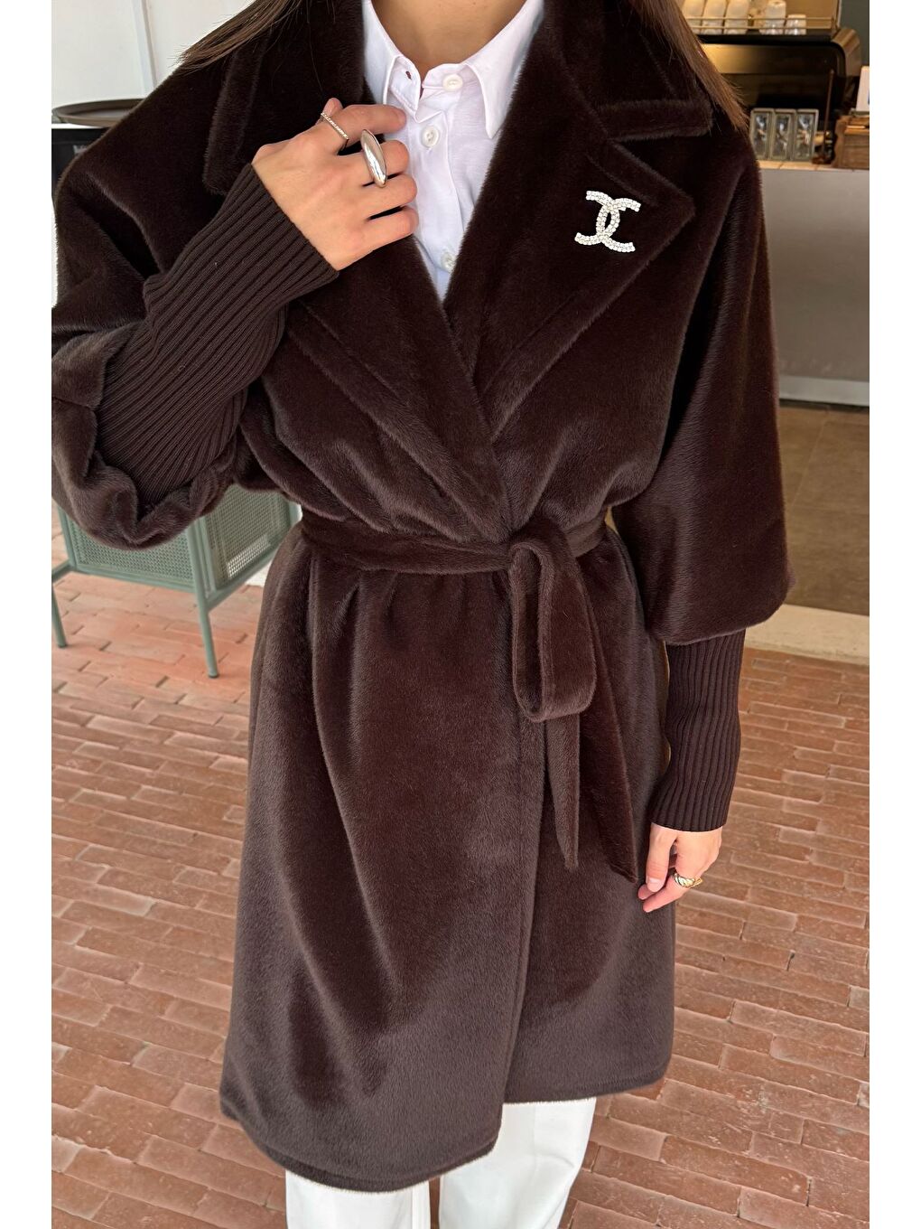 Kahverengi Kadın Su Fırçalı Kuşaklı Kaşe Kaban-2