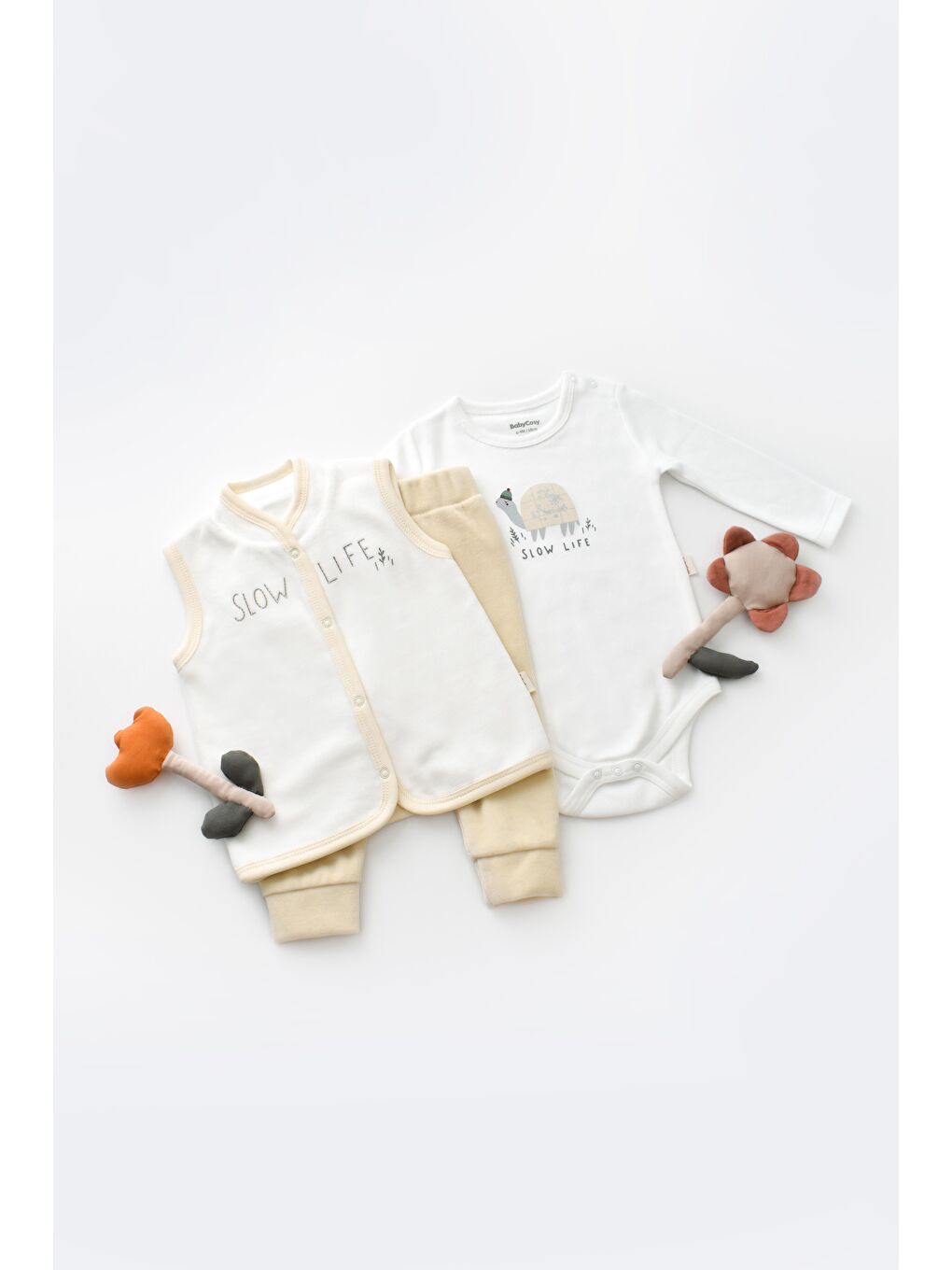 Bej Unisex Bebek Organik Kadife Pamuklu Kaplumbağa Desenli 3'Lü Takım - Body Yelek Pantolon