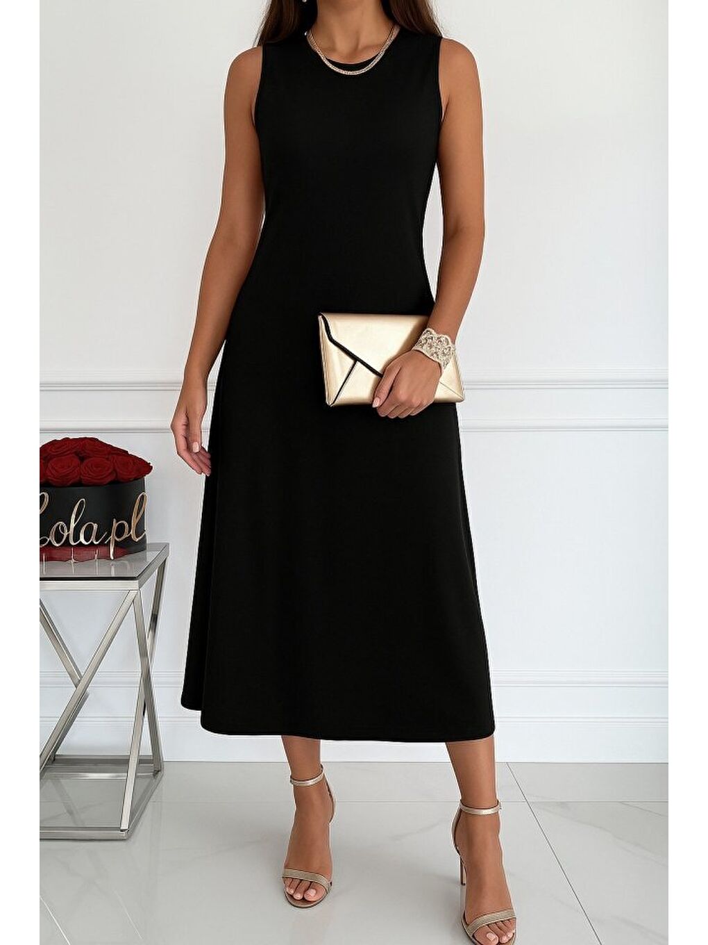 Siyah Kadın Sıfır Kollu Bisiklet Yaka Midi Viskon Iki Iplik Elbise