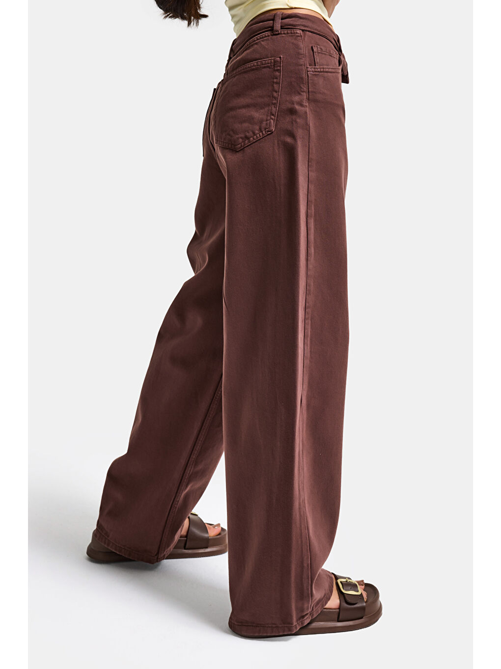 Kahverengi Kadın Kahve 6s6-81 Straight Fit Kemer Detaylı Özel Tasarım Denim Jean-1