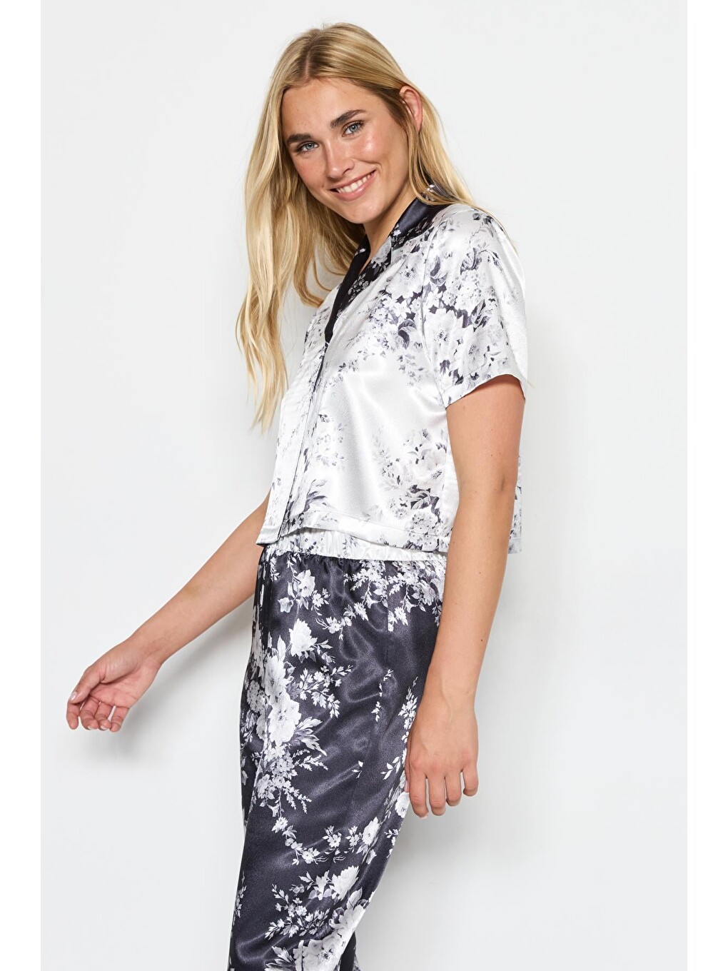 Kadın Saten Crop Gömlek Pantolon Pijama Takımı 9066 Beyaz/siyah-2