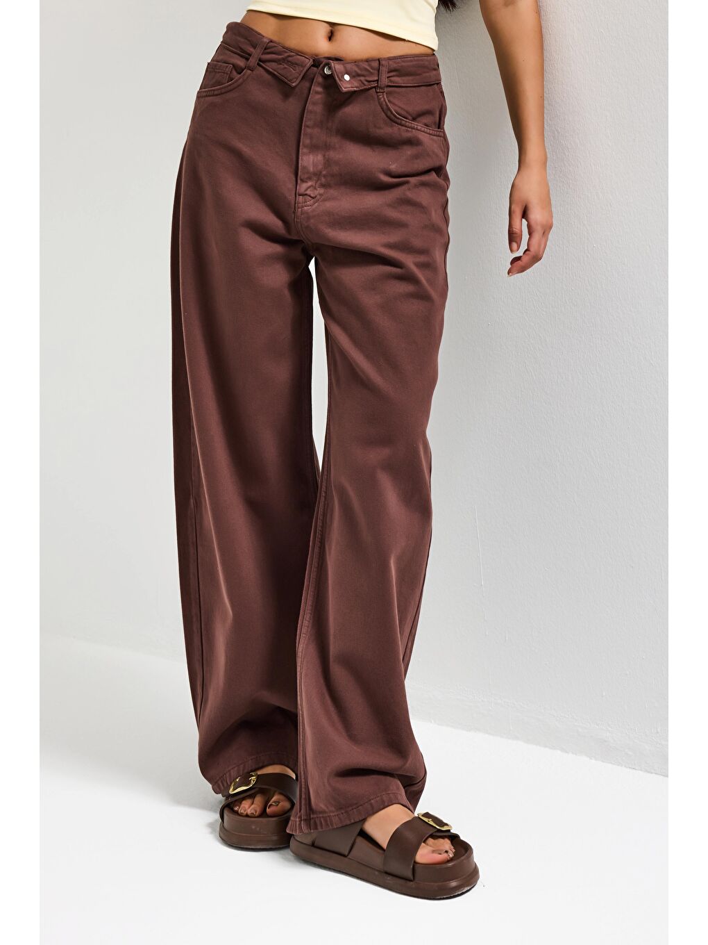 Kahverengi Kadın Kahve 6s6-81 Straight Fit Kemer Detaylı Özel Tasarım Denim Jean-5