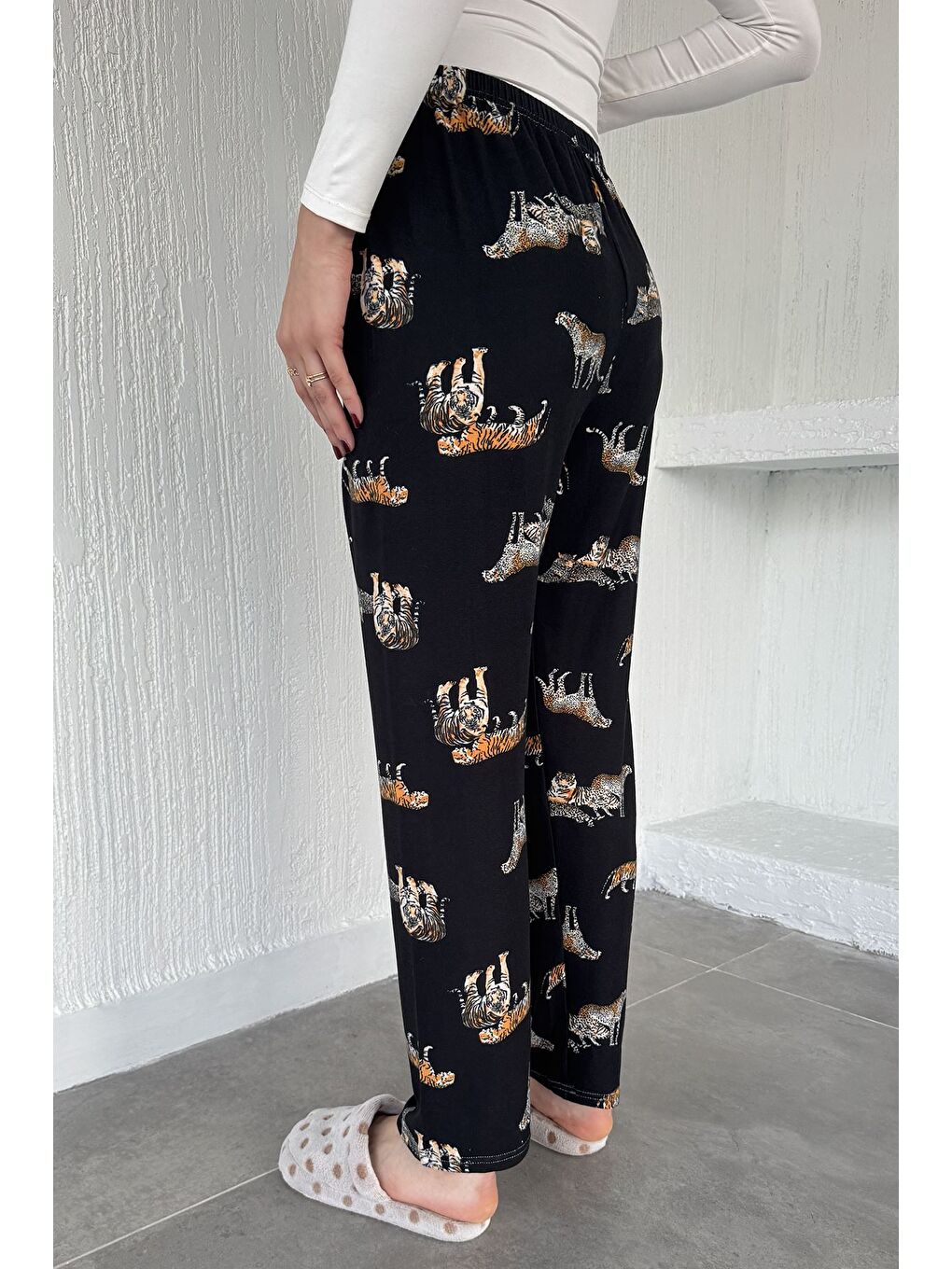 Siyah Desenli Bel Lastikli Pijama Altı-1