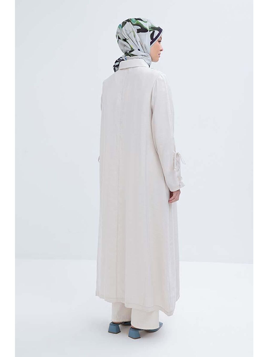 Bej Taş-Kolu Büzmeli Çıtçıtlı Modal Ferace-4