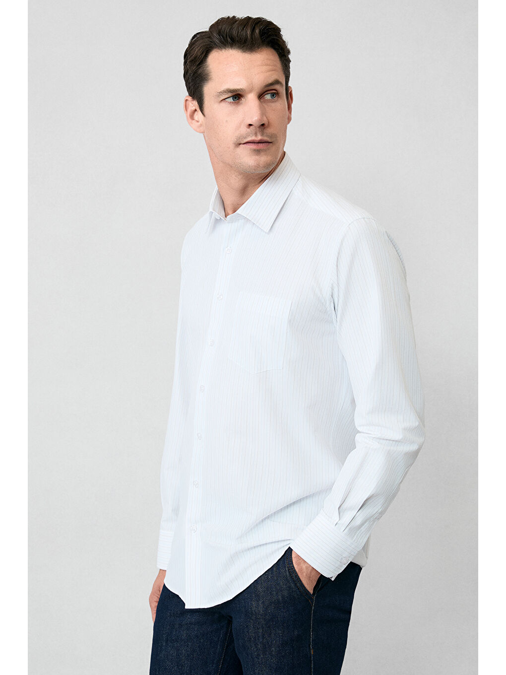 Beyaz Uzun Kol Klasik Çizgili Pamuklu Kolay Ütülenebilir Gömlek-2
