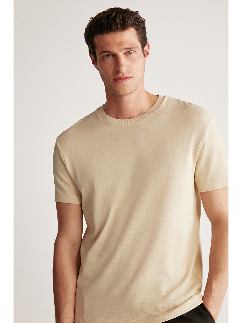 Jeremy Erkek Slim Fit Triko Görünümlü Kumaşlı Triko Yakalı Kalın Dokulu Bej T-shirt-2