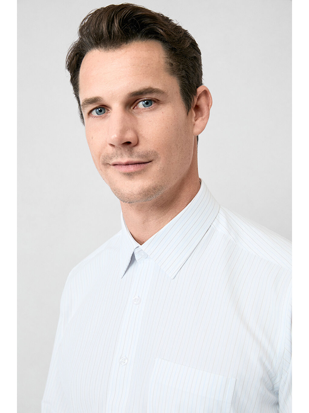 Beyaz Uzun Kol Klasik Çizgili Pamuklu Kolay Ütülenebilir Gömlek-5