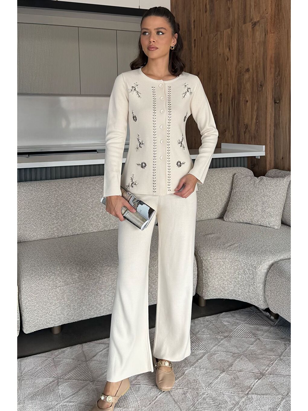 Ekru Kadın Taşlı Triko Hırka Pantolon İkili Takım