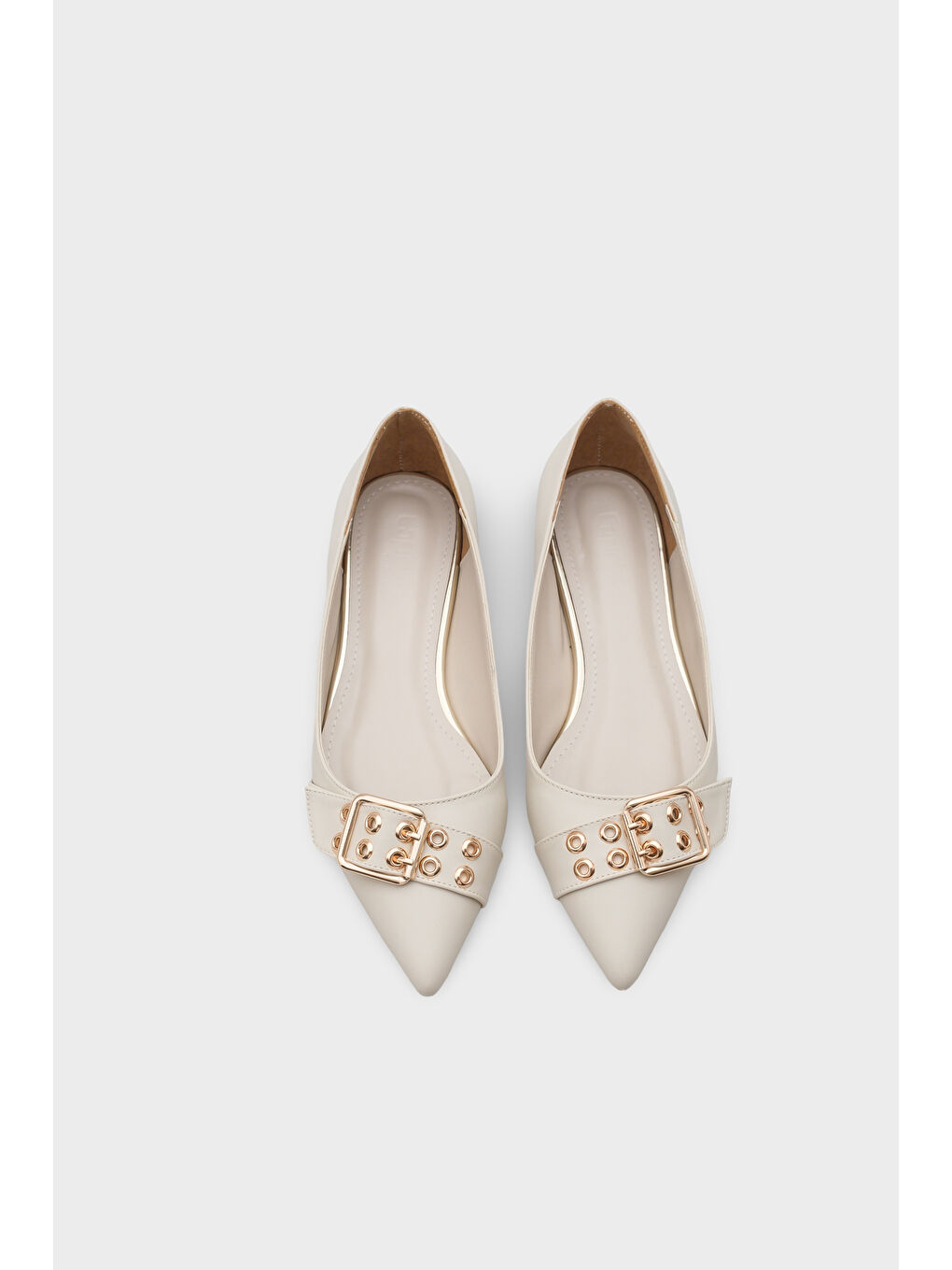 Ekru Krissie Sivri Burunlu Kısa Topuklu Metal Aksesuarlı Kadın Babet-5