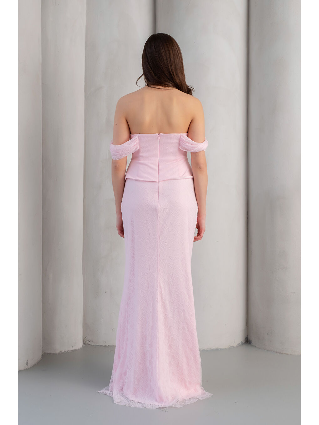 Pembe Kadın Pudra Kayık Yaka Taşlı Uzun Dantel Abiye Elbise-5