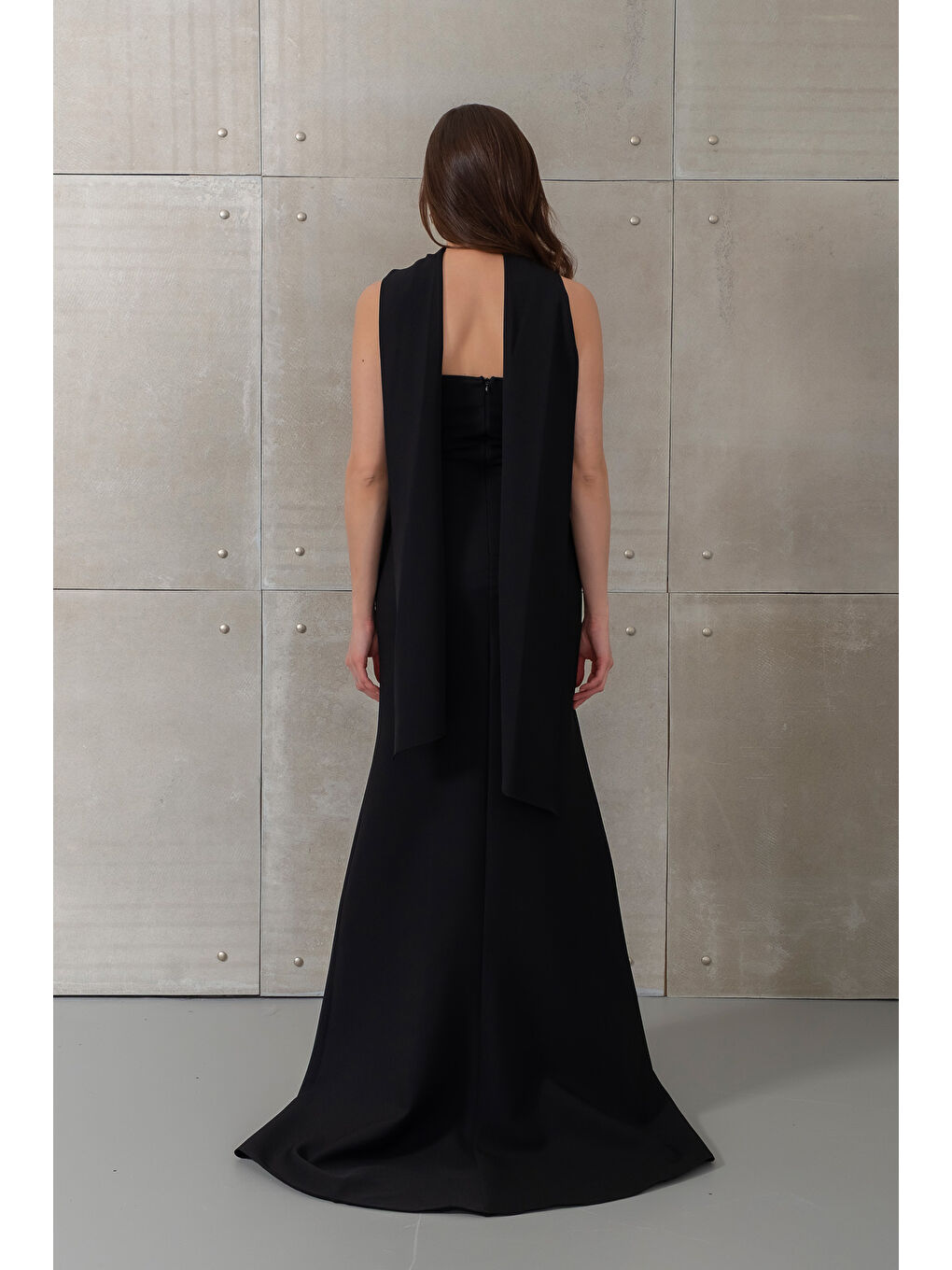 Kadın Siyah Dar Kalıp Şal Yaka Detay Uzun Abiye Elbise-5