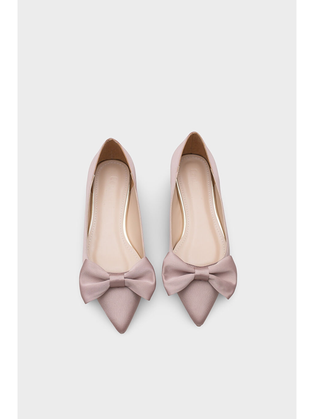 Bej Zelma Sivri Burunlu Kısa Topuklu Fiyonklu Saten Kadın Babet-5