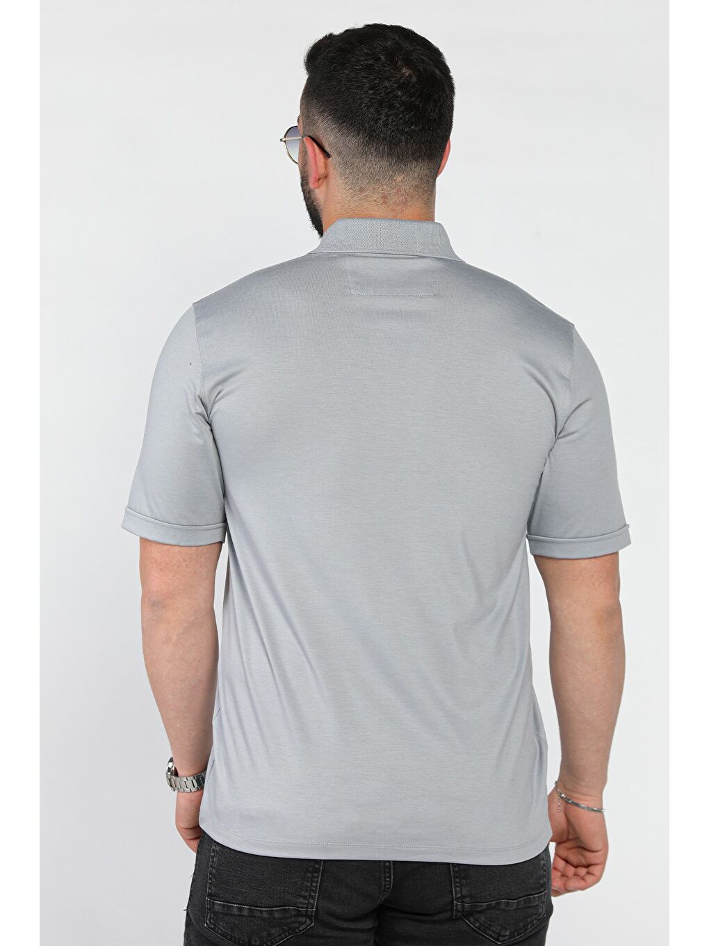 Gri Polo Yaka Yarım Düğmeli Cepli Erkek Tişört-2