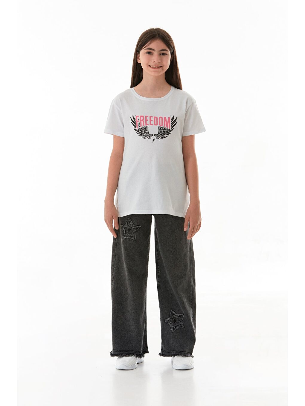 Beyaz %100 Pamuk Freedom Yazı Baskılı Kız Çocuk Tişört