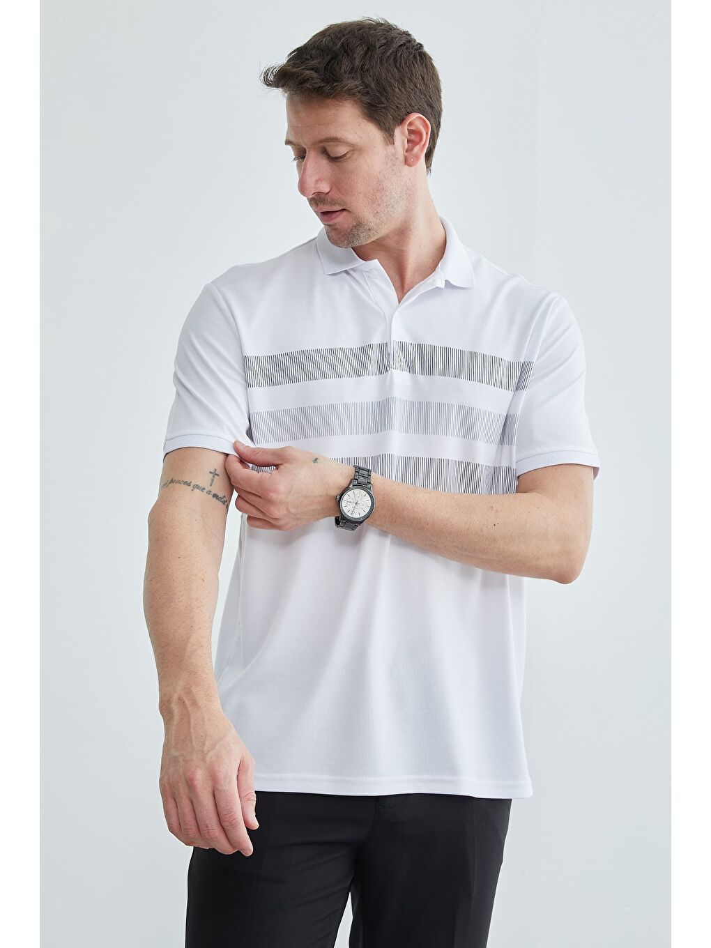 Beyaz Şeritli Düğmeli Polo Yaka Tişört-3