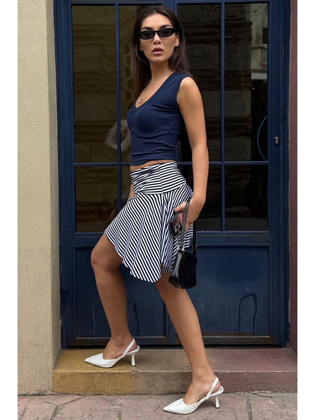 Lacivert Çizgili Asimetrik Çizgili Etek Mg2698-3