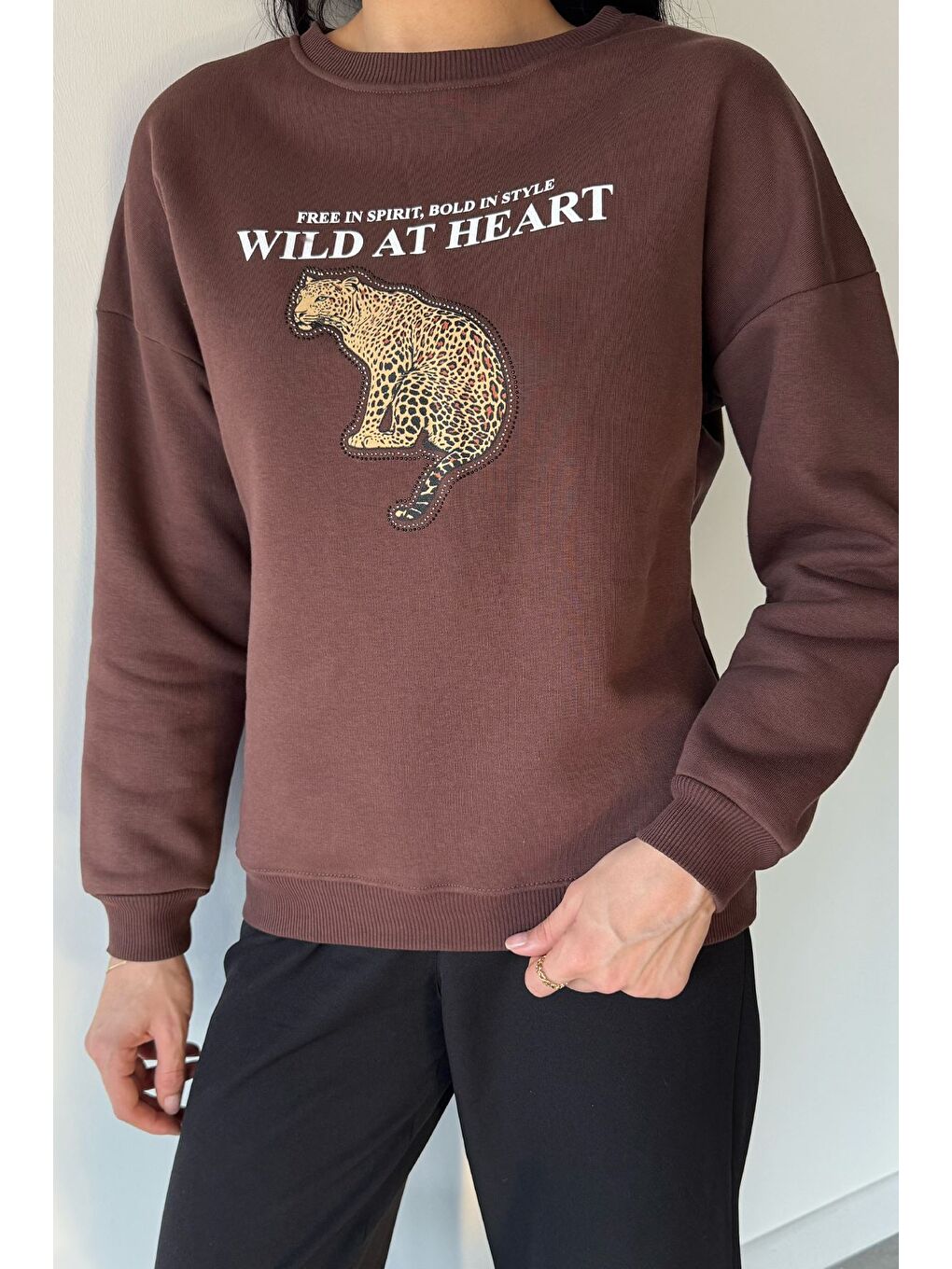 Kahverengi Kadın Bisiklet Yaka Baskılı Şardonlu Sweatshirt