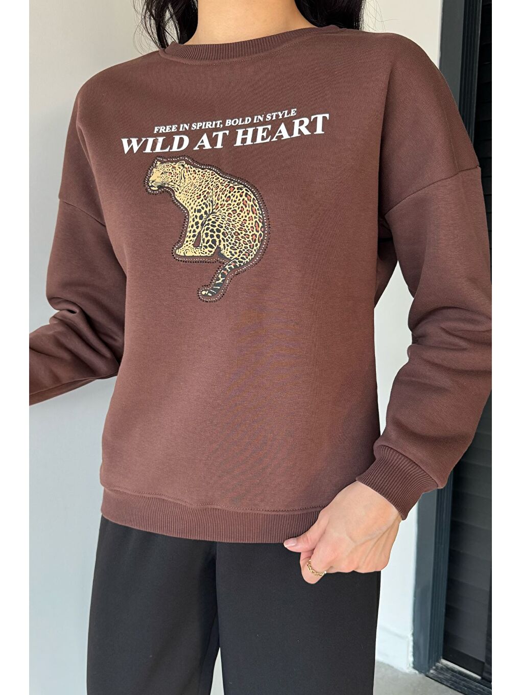 Kahverengi Kadın Bisiklet Yaka Baskılı Şardonlu Sweatshirt-2