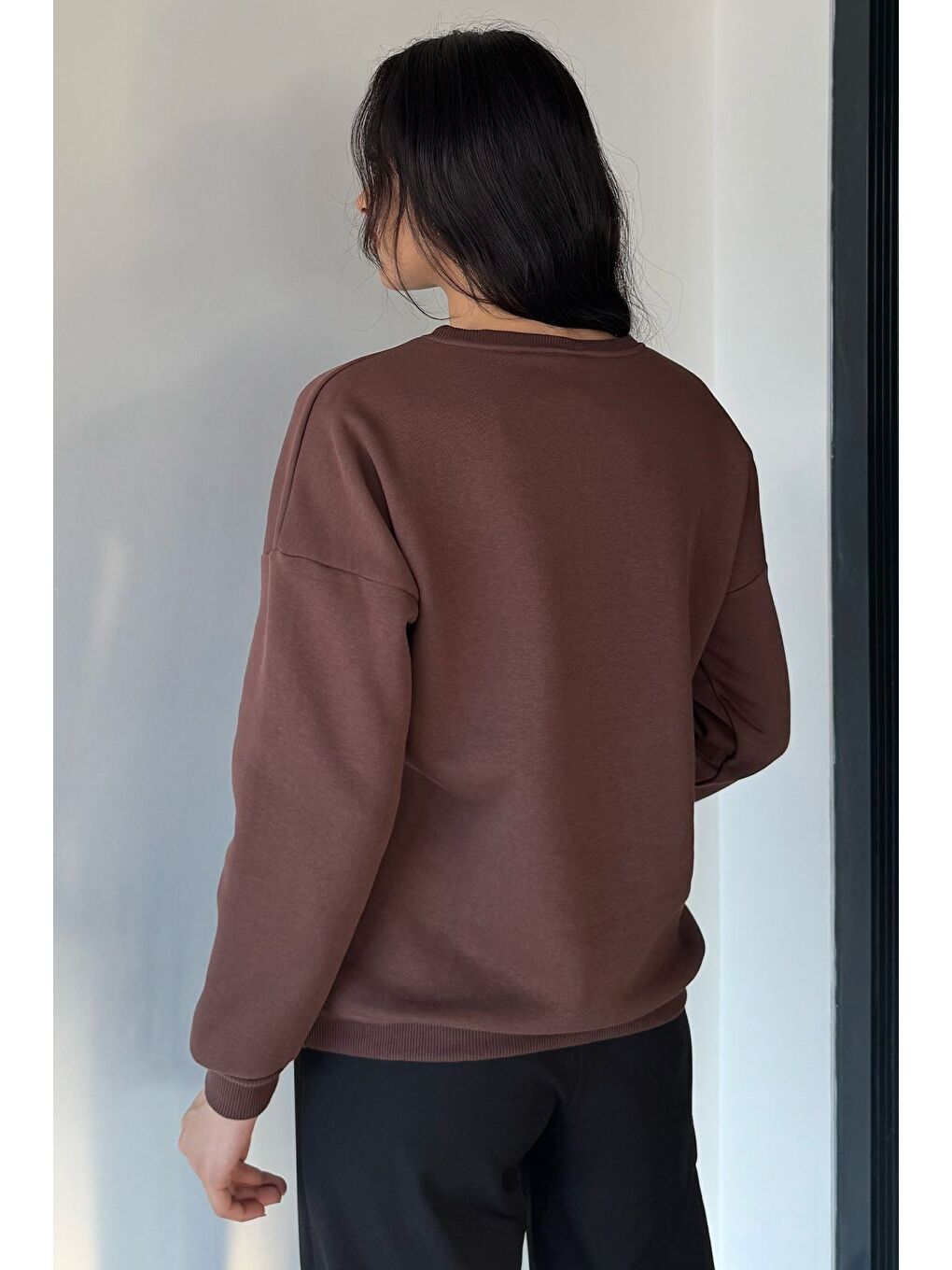 Kahverengi Kadın Bisiklet Yaka Baskılı Şardonlu Sweatshirt-3