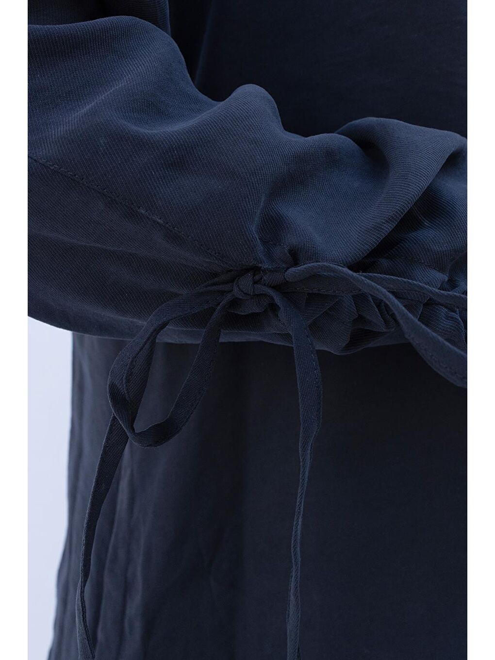 Antrasit-Kolu Büzmeli Çıtçıtlı Modal Ferace-3