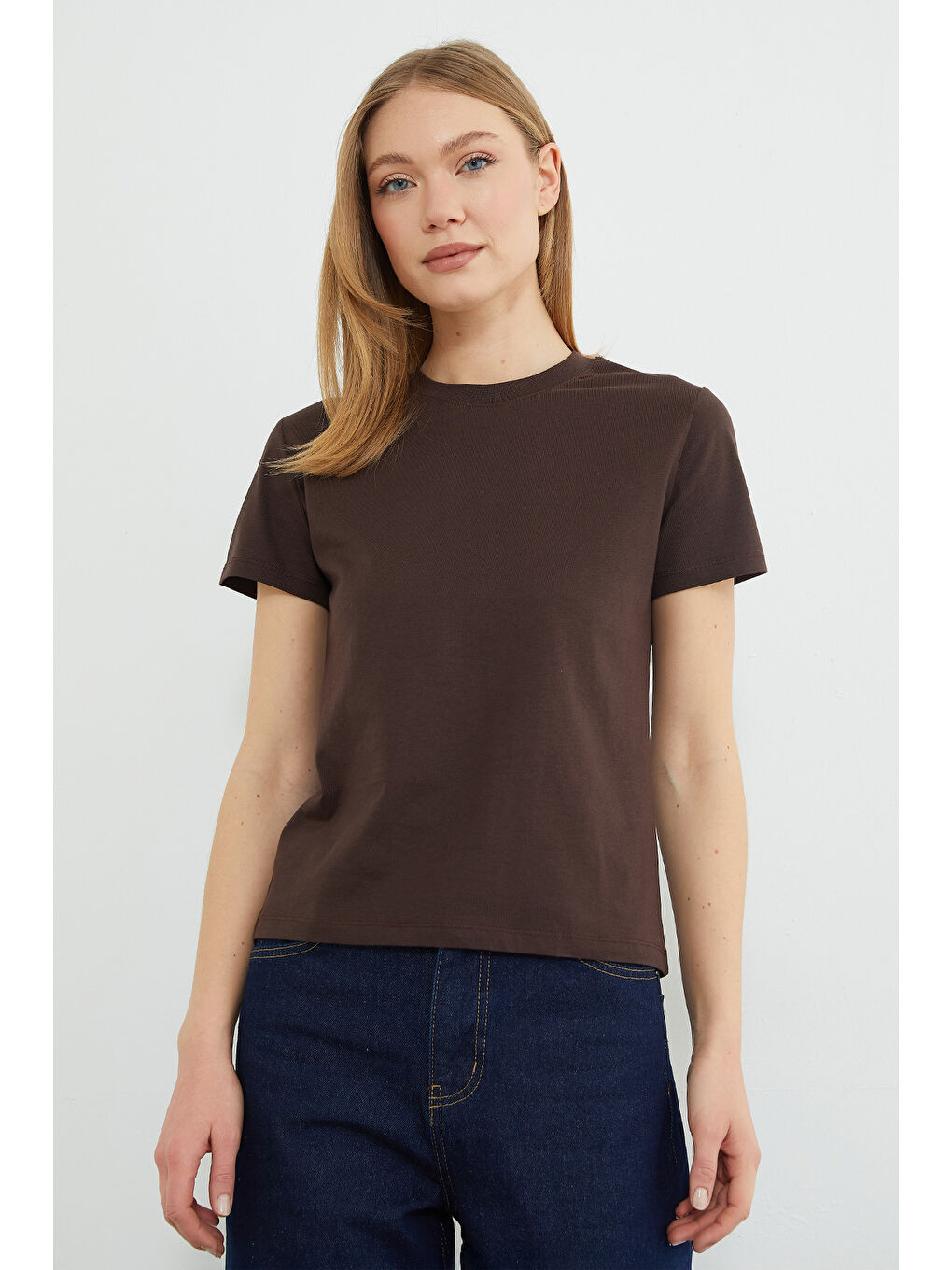 Kahverengi Basic Bisiklet Yaka Tişört-3