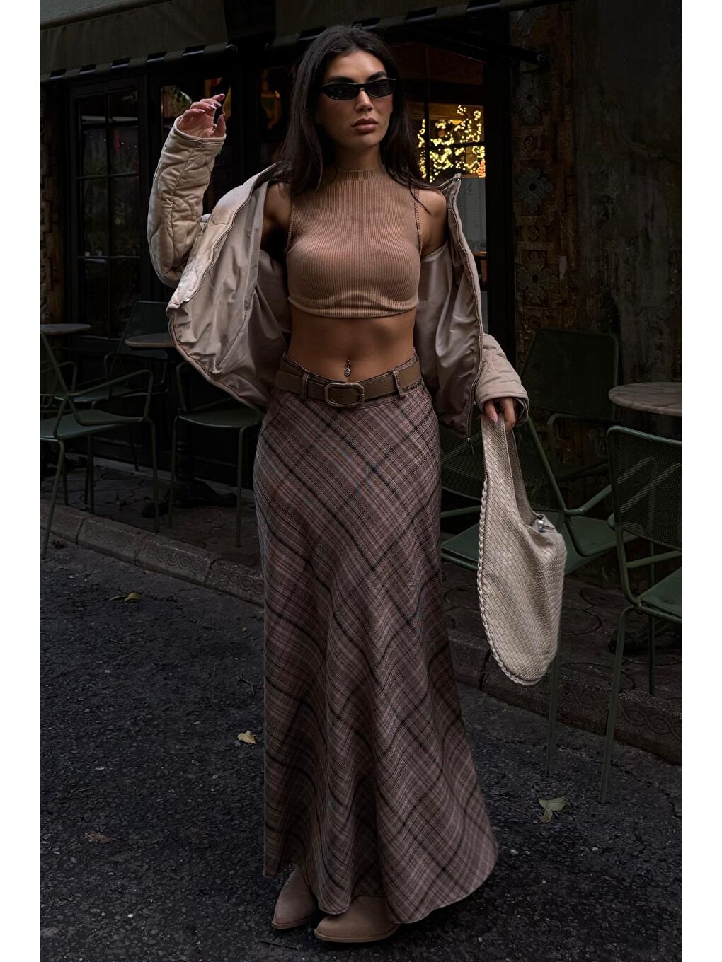 Bej Vizon Ekose Desenli Cepli Kemerli Uzun Kadın Etek Mg2636