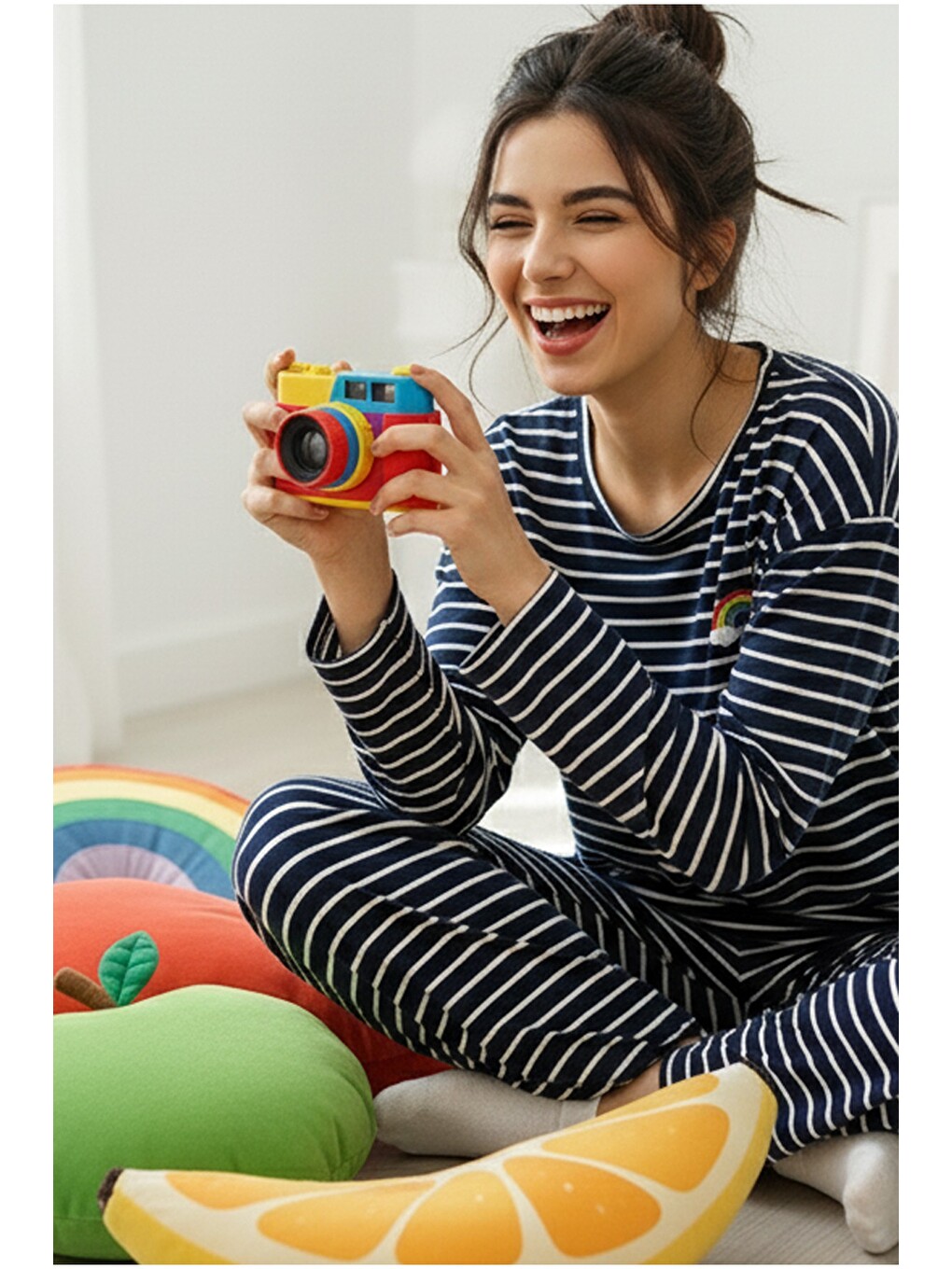 Karışık Lacivert Beyaz Çizgi Desenli Baskılı Viskon Örme Pijama Takımı 7613
