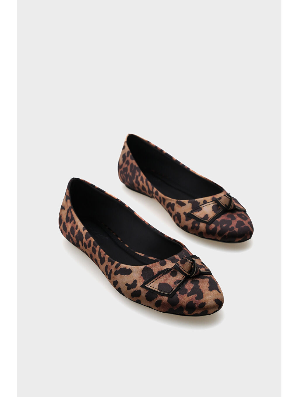 Ekru Aveline Saten Leopar Kadın Babet-5