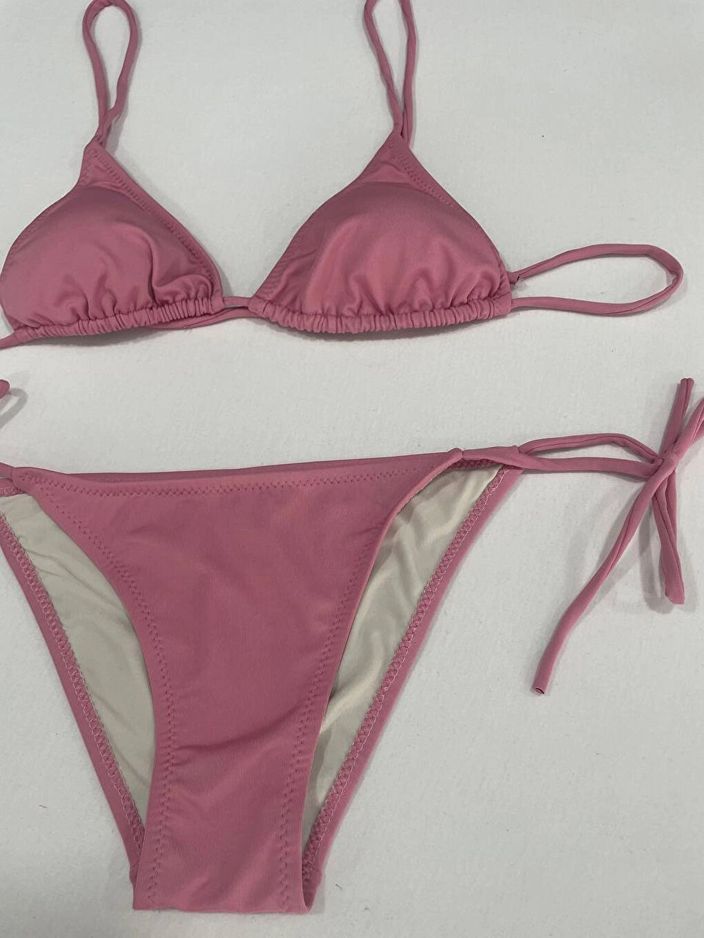 Pembe Kadın Gül Kurusu Boyundan İp Bağlamalı Üçgen Bikini Takımı HZL25S-LC5005-2