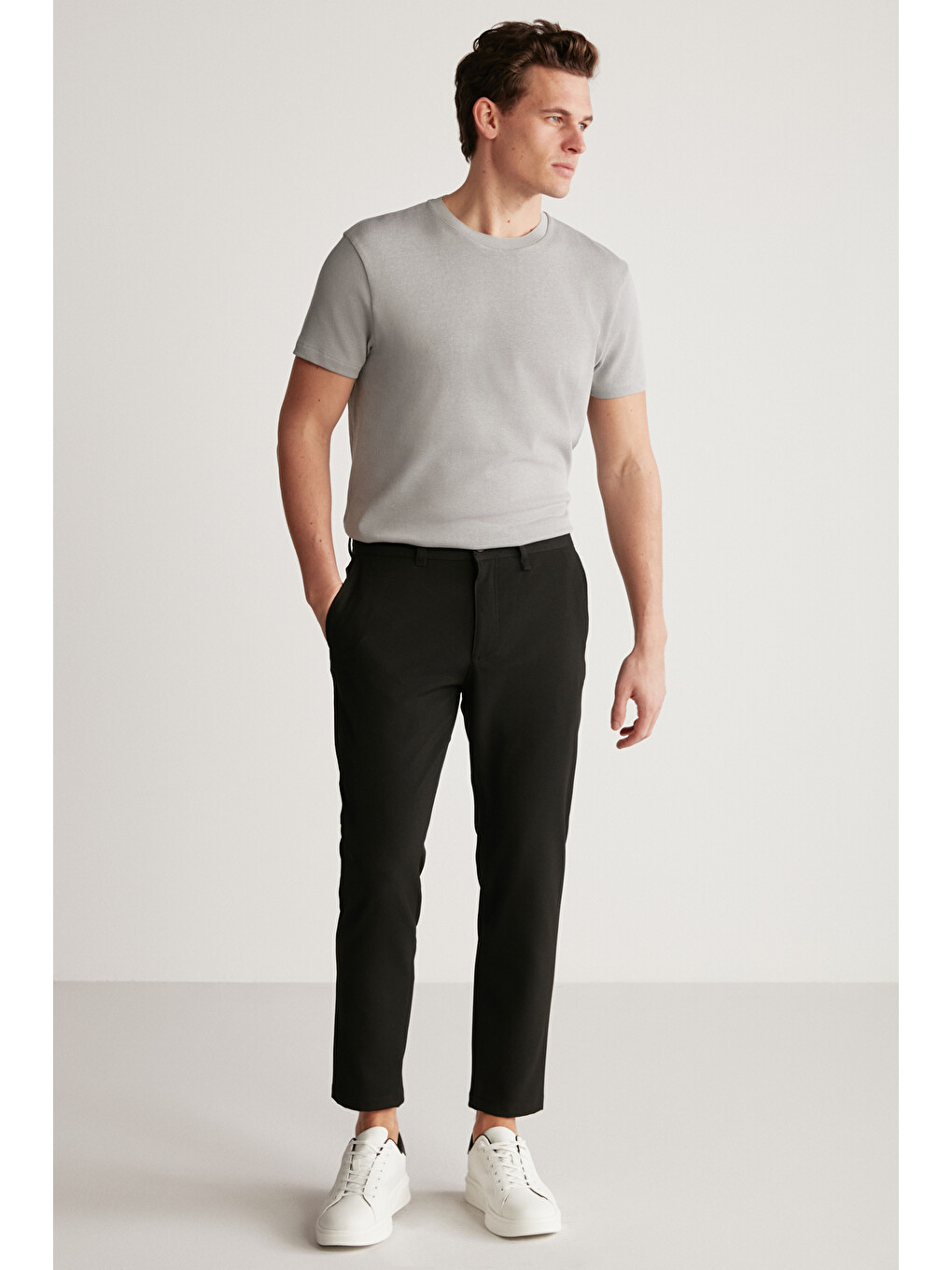 Erkek Slim Fit Triko Görünümlü Kumaşlı Triko Yakalı Kalın Dokulu Gri Tişört-4