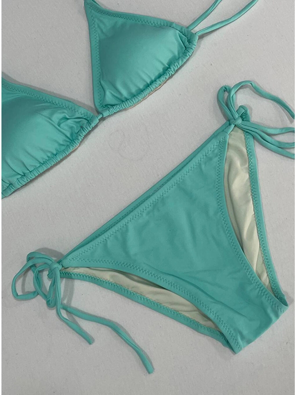 Turkuaz Kadın Su Yeşili Boyundan İp Bağlamalı Üçgen Bikini Takımı HZL25S-LC5005-1