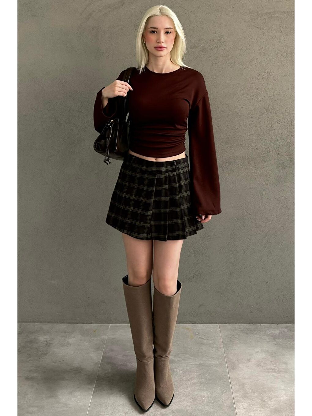 Kahverengi %100 Pamuklu Ekose Desen Pileli Mini Şort Etek Mg2629-6