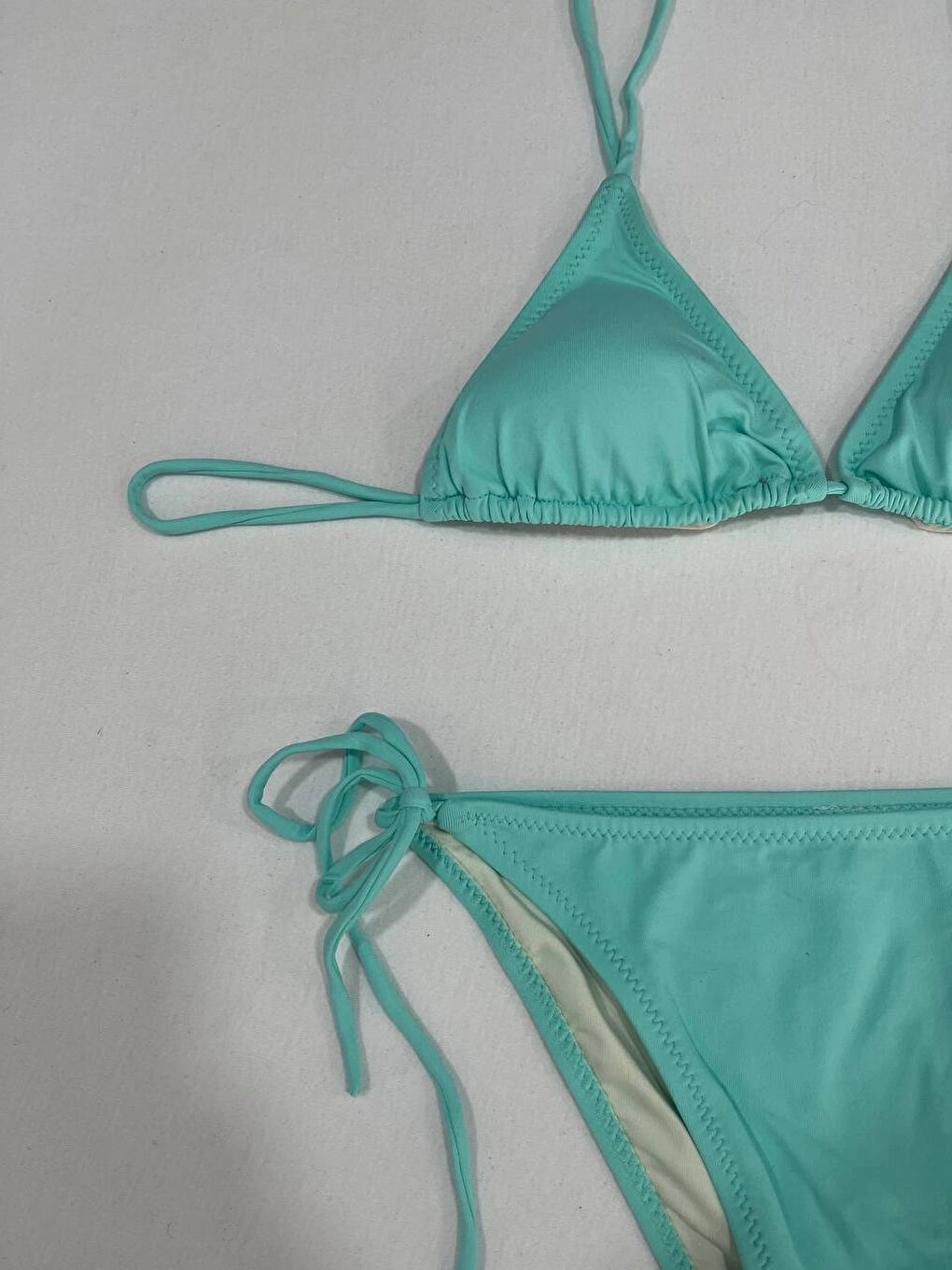 Turkuaz Kadın Su Yeşili Boyundan İp Bağlamalı Üçgen Bikini Takımı HZL25S-LC5005-2