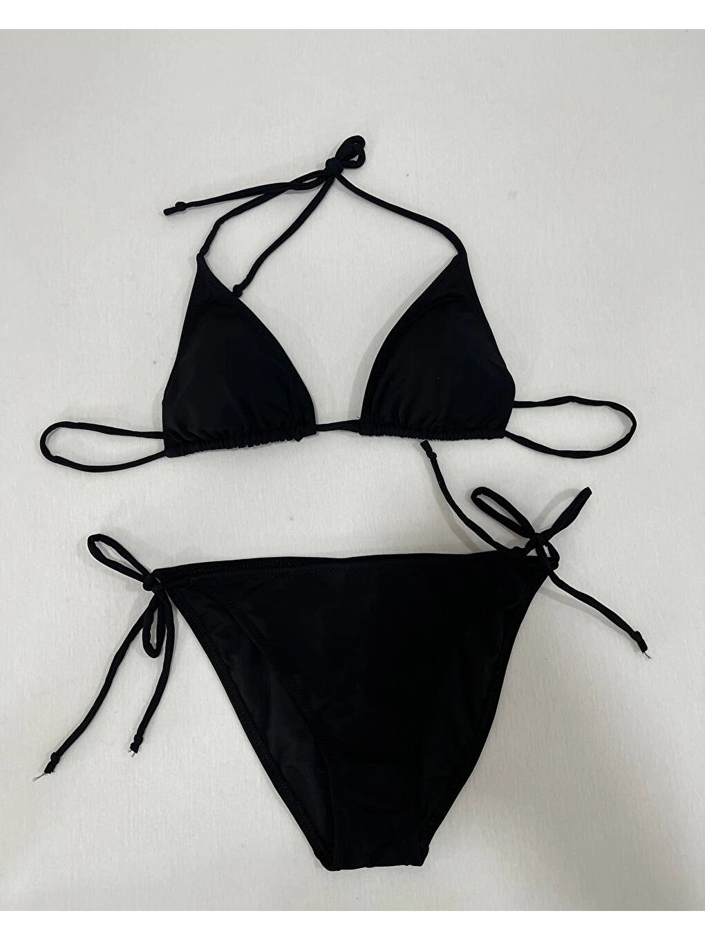 Kadın Siyah Boyundan İp Bağlamalı Üçgen Bikini Takımı HZL25S-LC5005-3