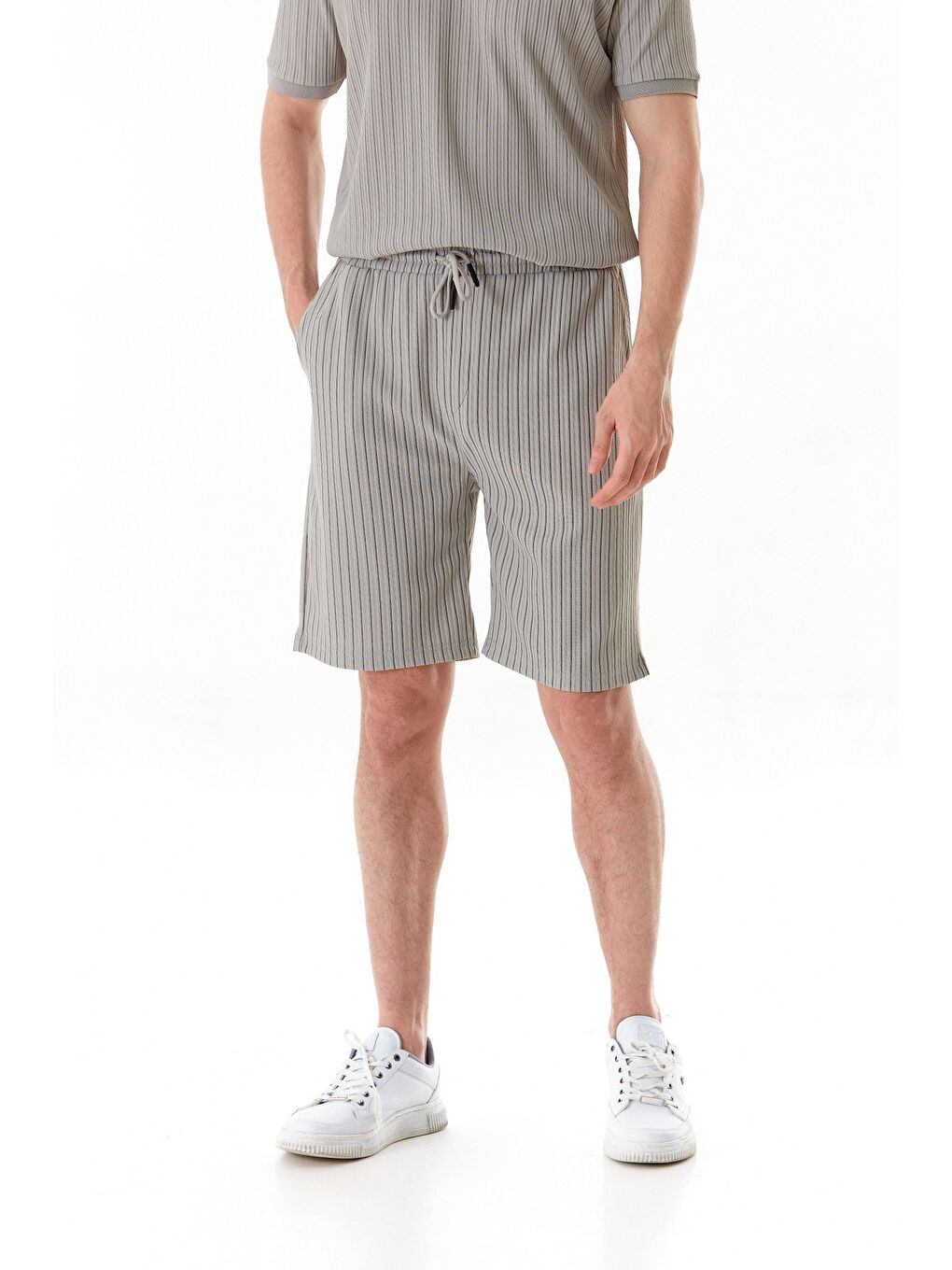 Gri Fitilli Beli Lastikli Şort-1