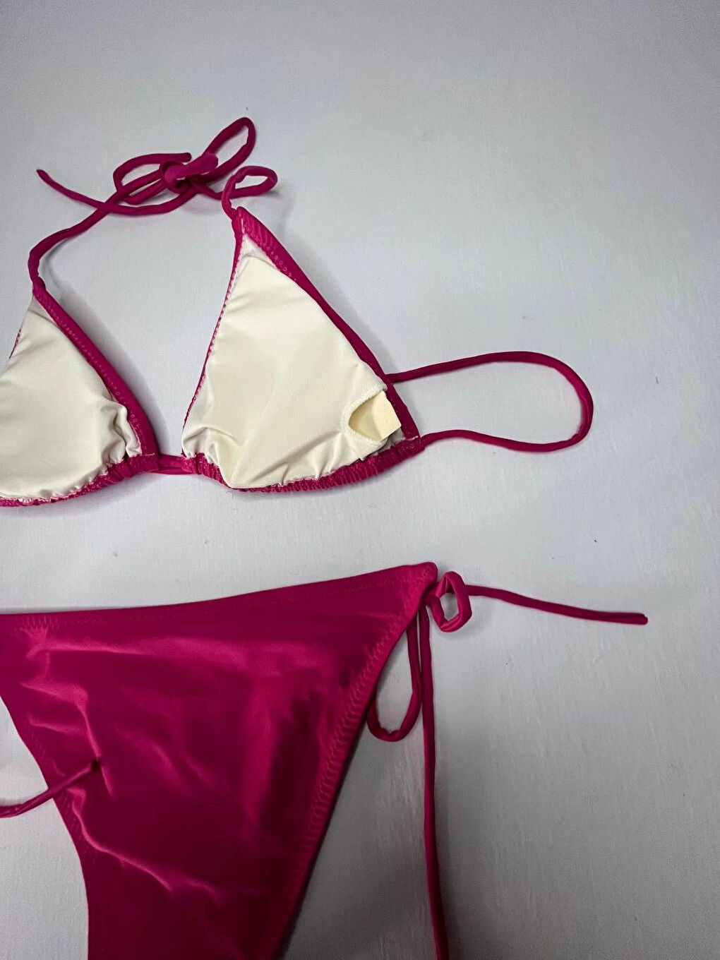 Kadın Koyu Pembe Boyundan İp Bağlamalı Üçgen Bikini Takımı HZL25S-LC5005-4