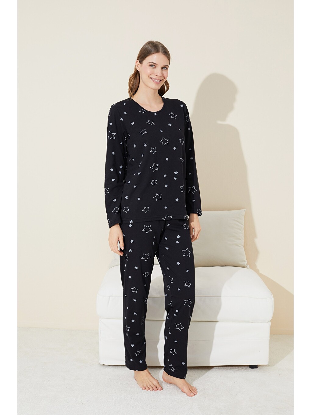 Karışık Siyah Yıldız Desenli Pamuklu Pijama Takımı-1