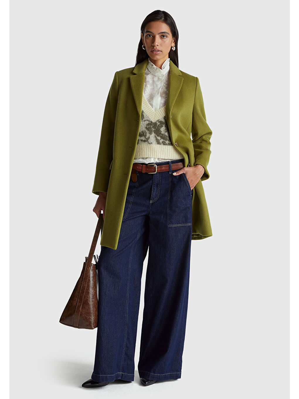 Ekru Kadın Krem Akrilik Karışımlı Desenli Ribana Detaylı V Yaka Kolsuz Kazak-4