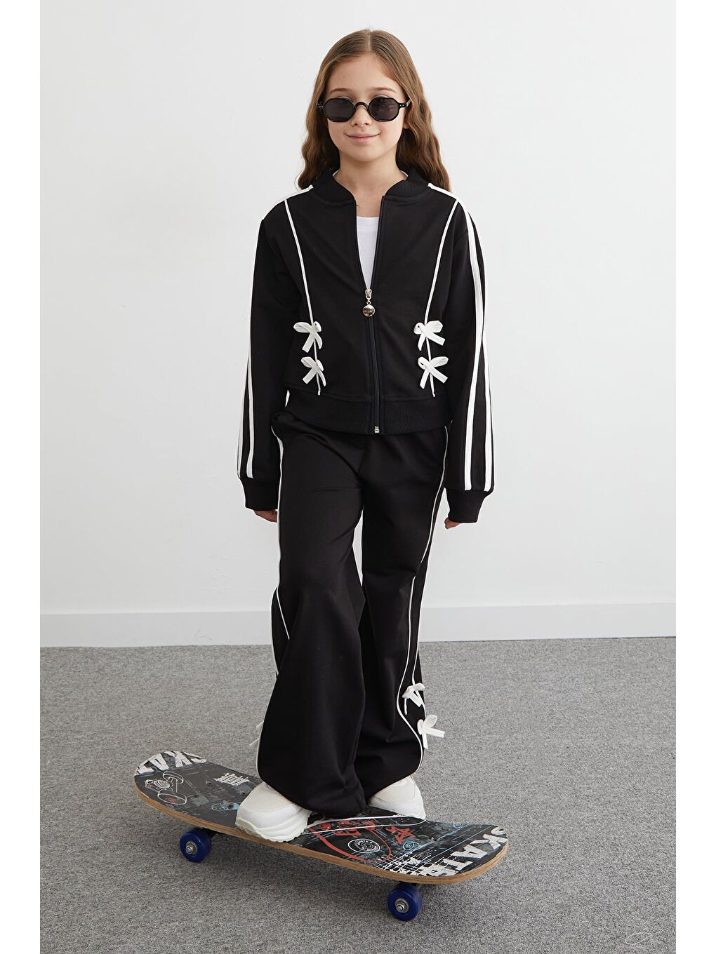 Siyah Fiyonk Detaylı Çizgili 2 Li Kız Çocuk Takım-2