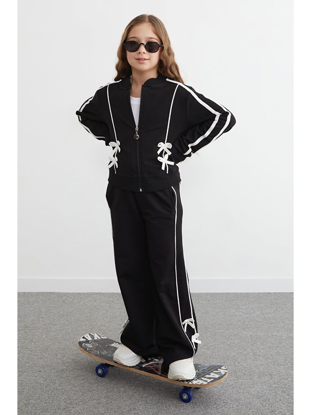 Siyah Fiyonk Detaylı Çizgili 2 Li Kız Çocuk Takım-3