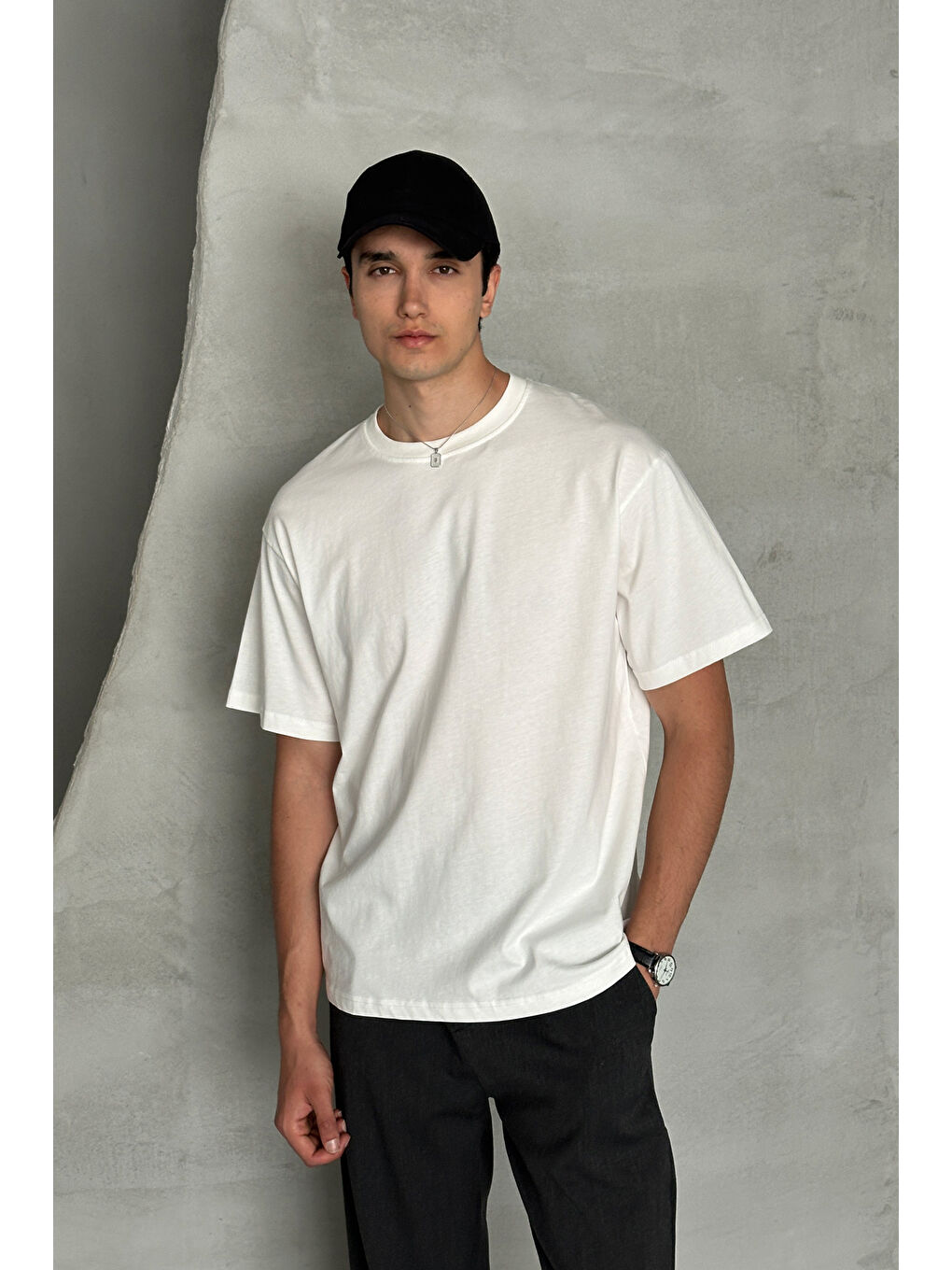 Beyaz Erkek %100 Pamuk Oversize Basic T-shirt-3