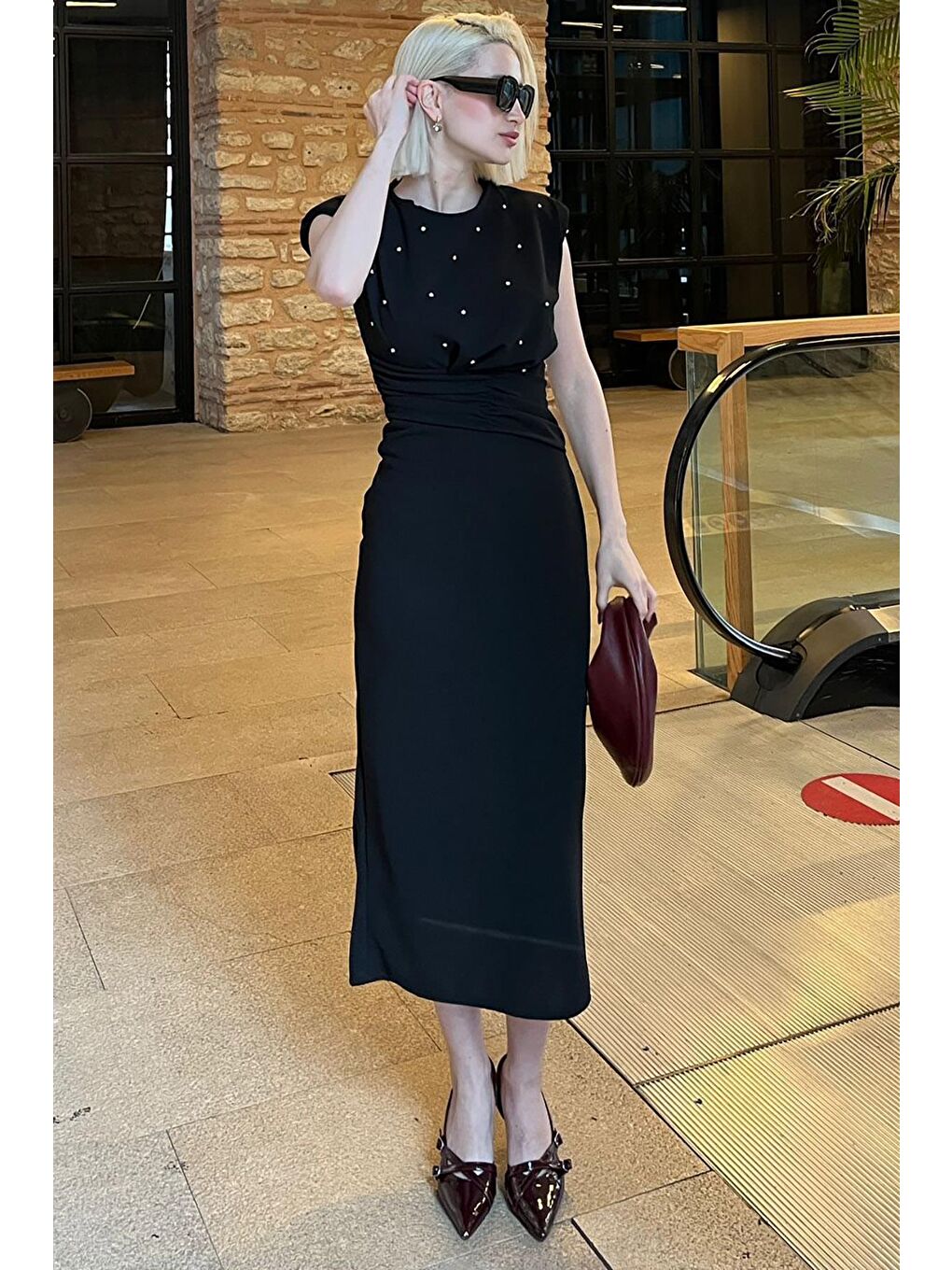 Siyah Taş Detaylı Bisiklet Yaka Elbise Mg2053-2