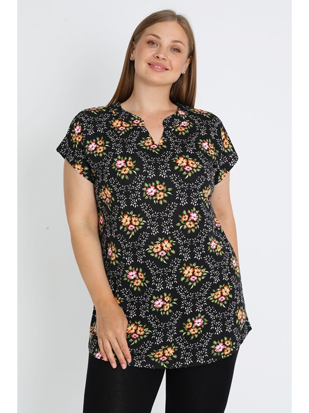 Siyah Büyük Beden Pamuklu Çiçek Desenli Pamuklu Bluz-3