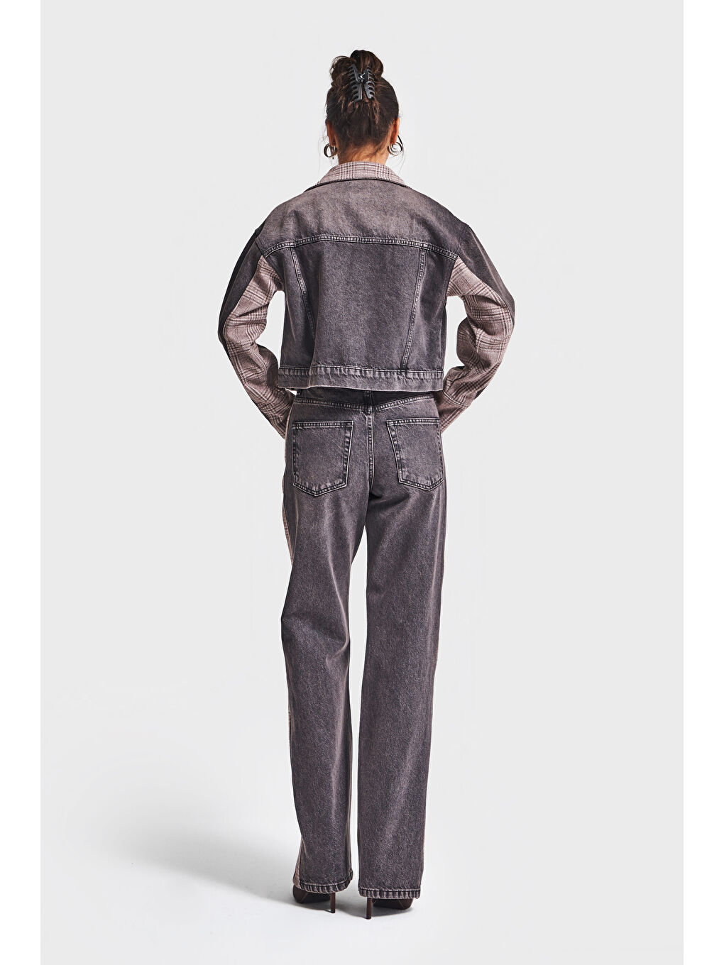 Mavi Kadın Taşlanmış Koyu Jean Rengi 4w5-143 Loose Fit Şerit Detaylı Özel Tasarım Denim Jean-4