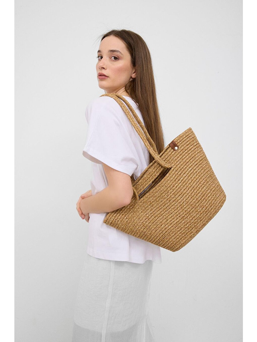 Bej Santa Elden Tutmalı Hasır Omuz Çantası Vizon